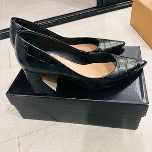 SAKS FIFTH AVENUE CROC BLACK LEATHER PUMPS HEELS SIZE 8.5